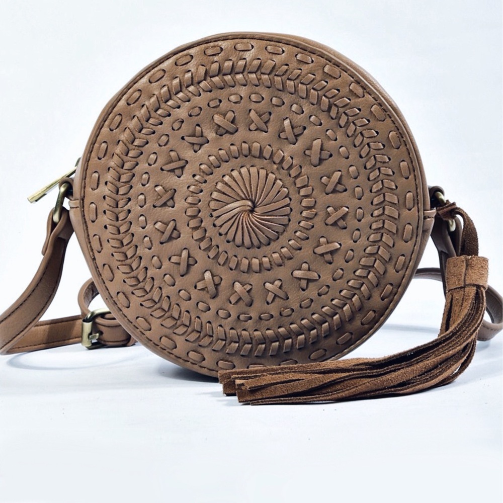 Braided Circle Crossbody Bag Fringe Handbag - Picture 4 of 5